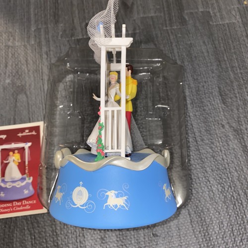 NIB Hallmark Keepsake Ornament 2005 Disney Wedding Day Dance Cinderella & Prince - Picture 3 of 10