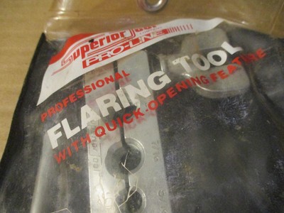 V Brand New Superior Tool Pro-Line Professional Flaring Tool 17520 Quick Opening