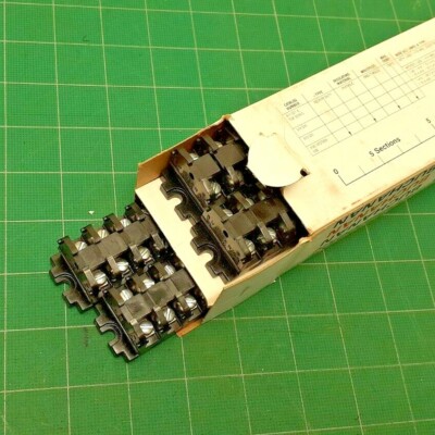 100 pcs Section terminal Blocks  Buchanan # 511 