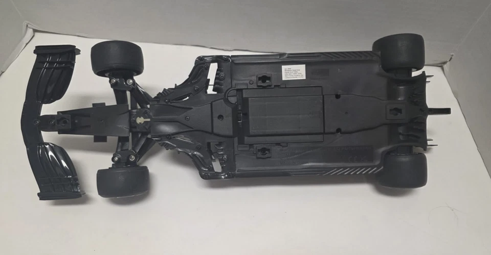 Rastar Mercedes-AMG 1:18 RC F1 W11 EQ Remote Control Sport Car. No Remote! - Image 4 of 4