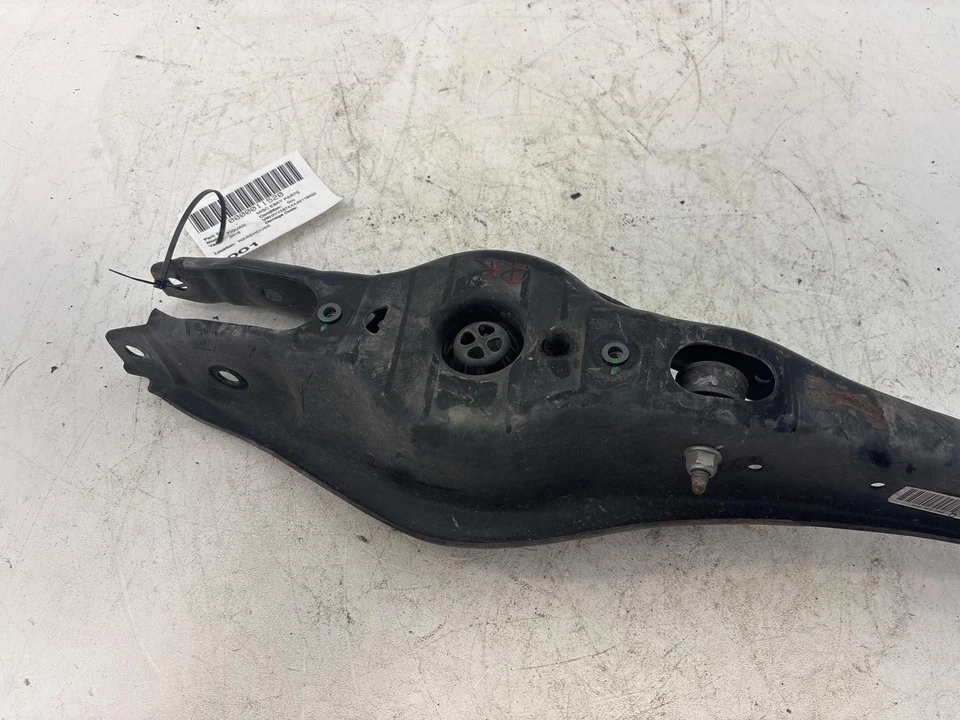 2018 - 2024 年大众途观右后乘客侧下控制臂原始设备制造商 — 第 3/4 张图片