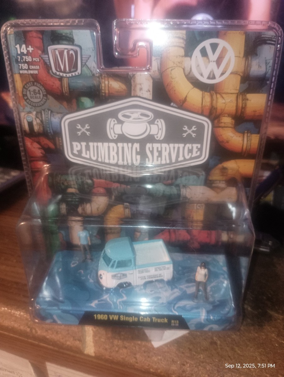 M2 CHASE DIORAMA 1:64 1960 VW SINGLE CAB TRUCK R15 25-22 CHASE | eBay