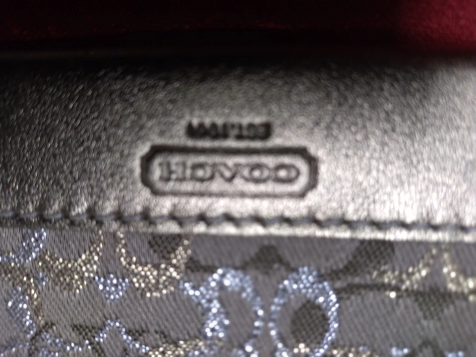 REGALO ENTRENADOR NUEVO 4 LLAVERO MONEDERO 1 TIENE FOTO CON MAQUILLAJE TALBOTS GRATIS MINI Foto 4 de 4