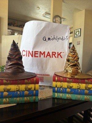 Harry Potter  25th Anniversary Sorting Hat Popcorn Bucket GOLD + BROWN IN HAND!