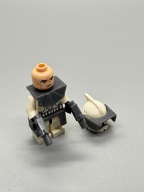 LEGO Star Wars Clone Wars Trooper Minifigure 7679 Gray Visor Pauldron Kama