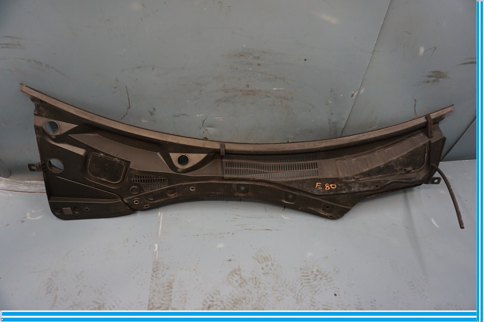 14-17 Maserati Ghibli Windshield Wiper Cowl Cover Panel Grille Oem