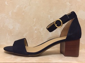 NIB Size 9 Michael Kors Lena Suede 