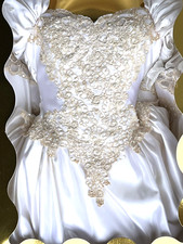 Vintage Wedding Dress Gown Dry Cleaned and Sealed 1993, SIZE 2, 5' Tall Bride