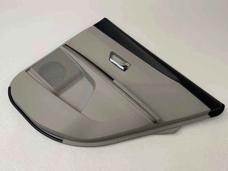 适用于 2009 - 2012 年丰田 VENZA 后右手乘客门装饰面板灰色原始设备制造商 — 第 3/4 张图片