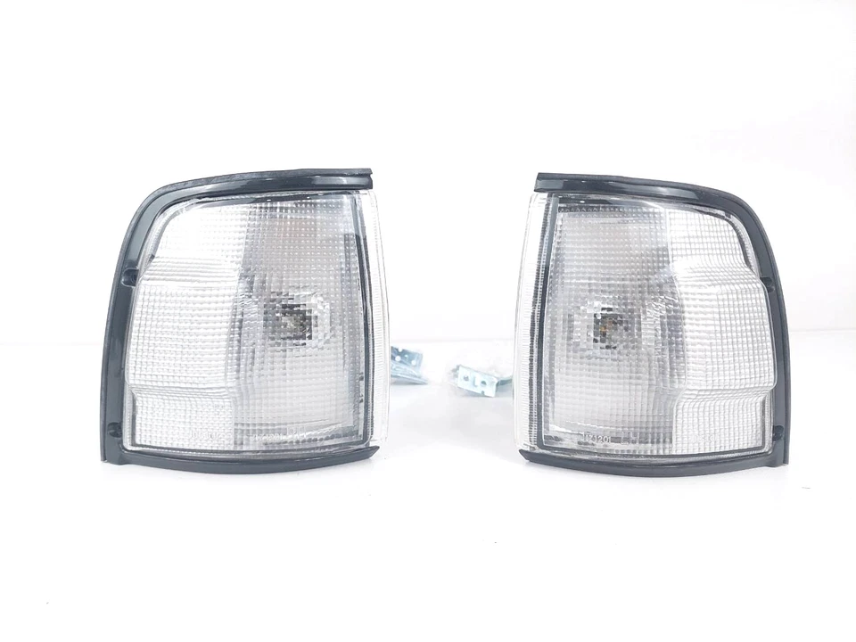 FOR ISUZU PICKUP RODEO TF TFR VAUXHALL BRAVA 1991-97 CORNER LIGHT PAIR W/WIRING - Image 1 of 4