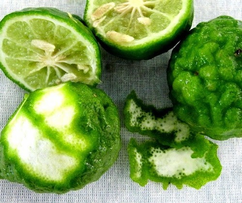 Organic Dried Kaffir lime Peel CITRUS HYSTRIX High Vitamin C - Picture 3 of 8