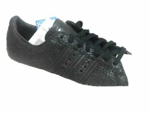 Patternless Women's adidas Superstar Trainers