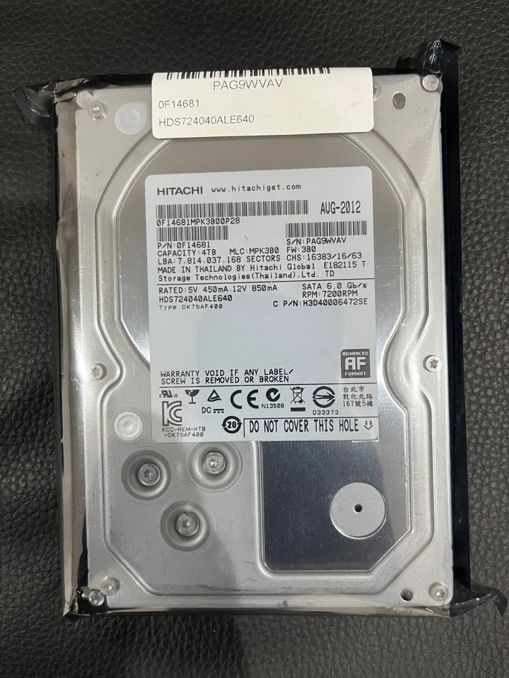 HITACHI HGST 4TB HDS724040ALE640 SATA 3,5" 7200RPM 6Gbps Server Festplatte