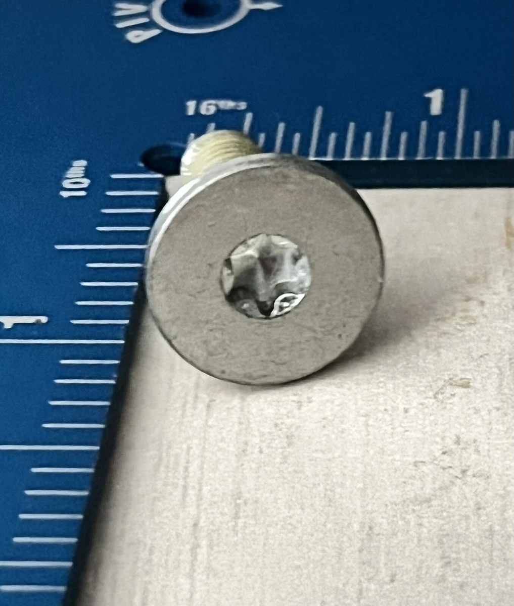 Genuine Harley-Davidson 3762M Shoulder Bolt M8-1.25 x 23 VRod  