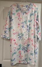 Miss Elaine Size XL Floral 100 Cotton Robe W/Pockets  Snap Closure EUC