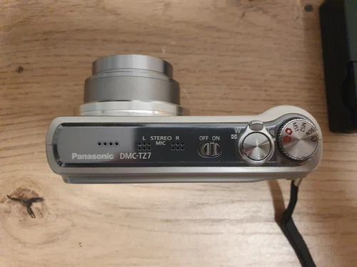 Digitalkamera Panasonic LUMIX DMC TZ7 10,1 MP, Silber - Bild 5 von 6