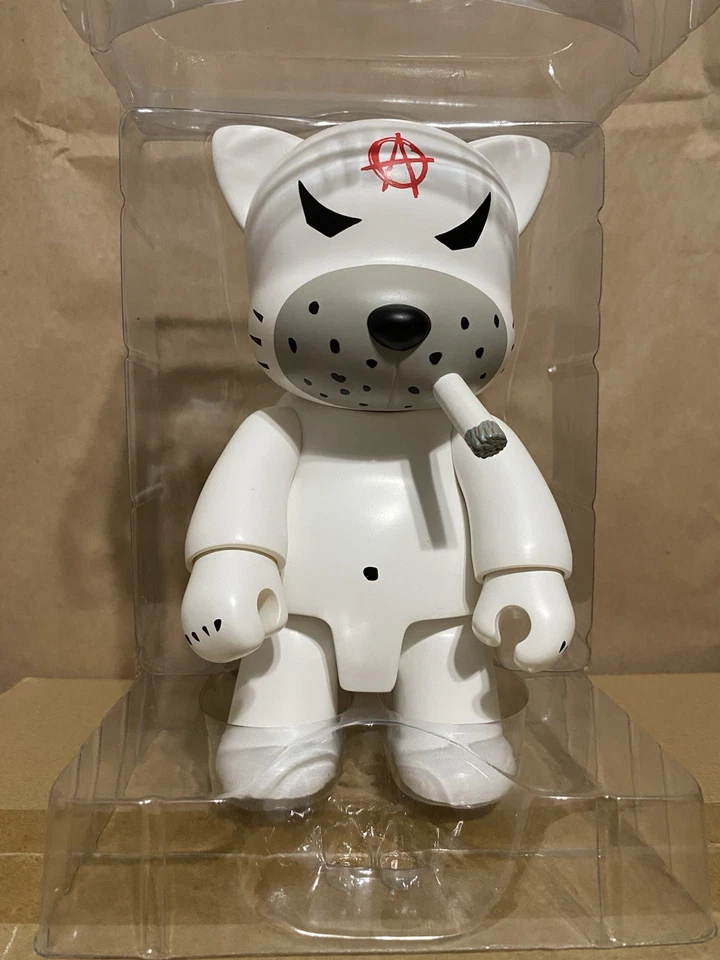Frank Kozik - Anarchy WHITE  CAT Qee - Strangekiss - Toy2R - 8 INCH - Rare - NIB - Image 4 of 4