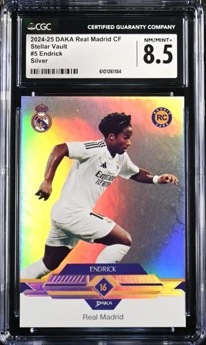 Endrick 2024-25 Daka Real Madrid CF Stellar Vault Silber 04/10 #5 CGC 8.5