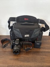 Canon EOS Rebel XS 1000D Digital SLR Camera w/ EF-S 18-55mm IS Lens