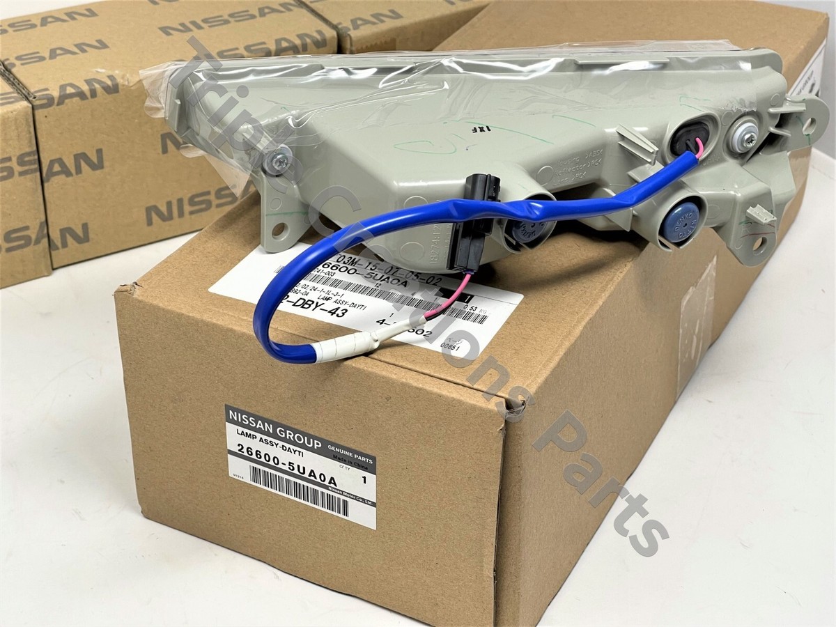 Genuine Nissan Infiniti 26600-5UA0A Lamp Assy-Daytime Running RH