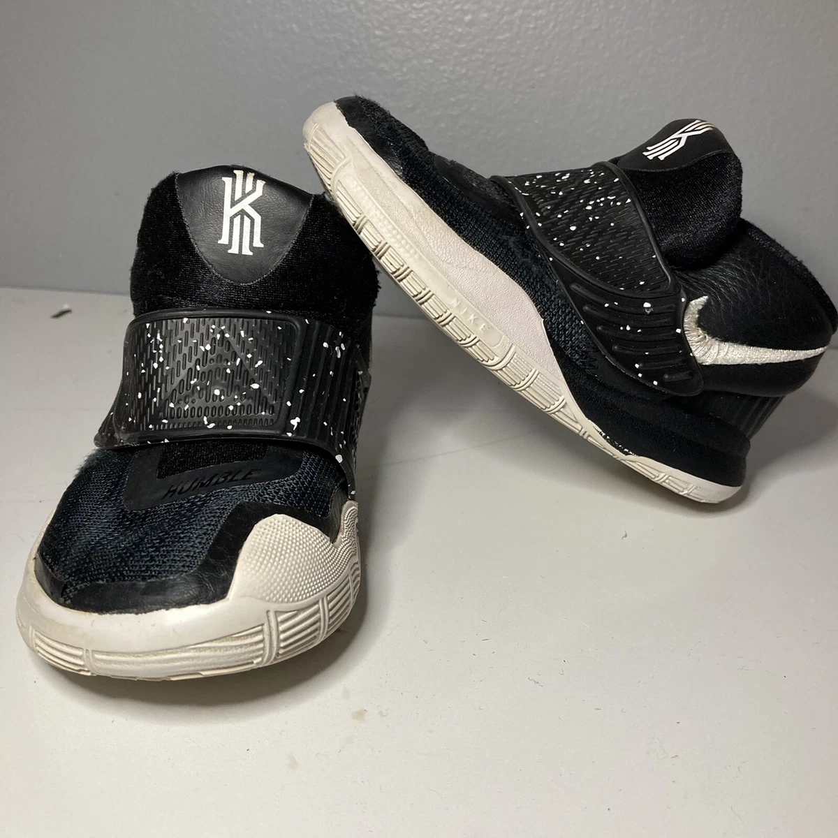 Nike Kyrie 6 Athletic Sneakers Hook And Loop Black White Toddlers