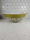 Vintage Pyrex 444 Spring Blossom Green Crazy Daisy Cinderella Mixing Bowl 4 Qt