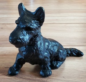 vintage cast iron scottie dog