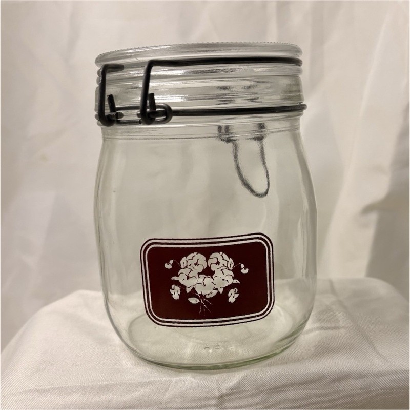 Carlton Glass Airtight cotton ￼ Storage Jar 32 oz Clear Round Glass lid 