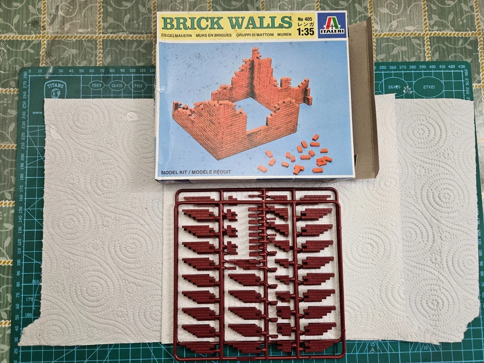 GERMAN MORTAR TEAM & BRICK WALL - TAMIYA & ITALERI SCALA 1/35 - Immagine 3 di 3