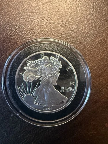1 Ounce .999 Fine Silver Silver Round Walking Liberty SMI Plastic Holder 3