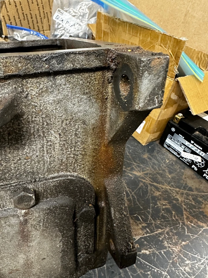 Carcasa principal 4x4 OEM Dodge Cummins Getrag G360 Foto 4 de 4