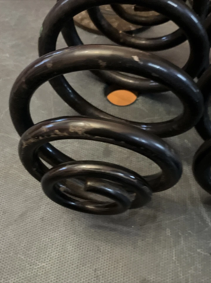 BMW Z3 1.9 Roadster M44 1996-1998 4 cilindros eje trasero de fábrica muelles helicoidales OE Foto 4 de 4