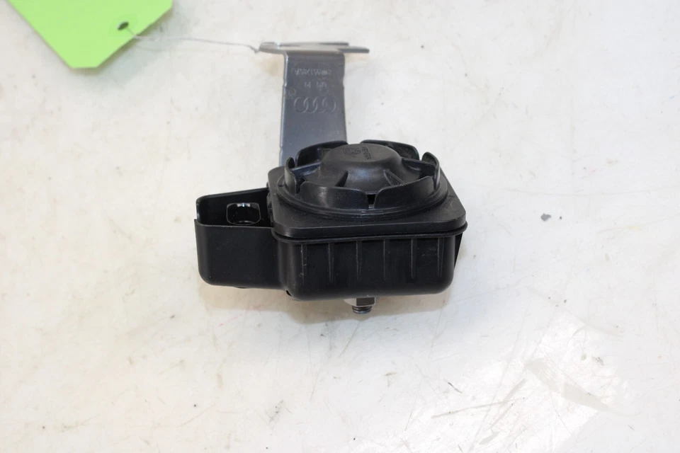 Bocina de alarma Audi A4 S4 2017-2023 8W0951285A OEM IX109 Foto 3 de 4
