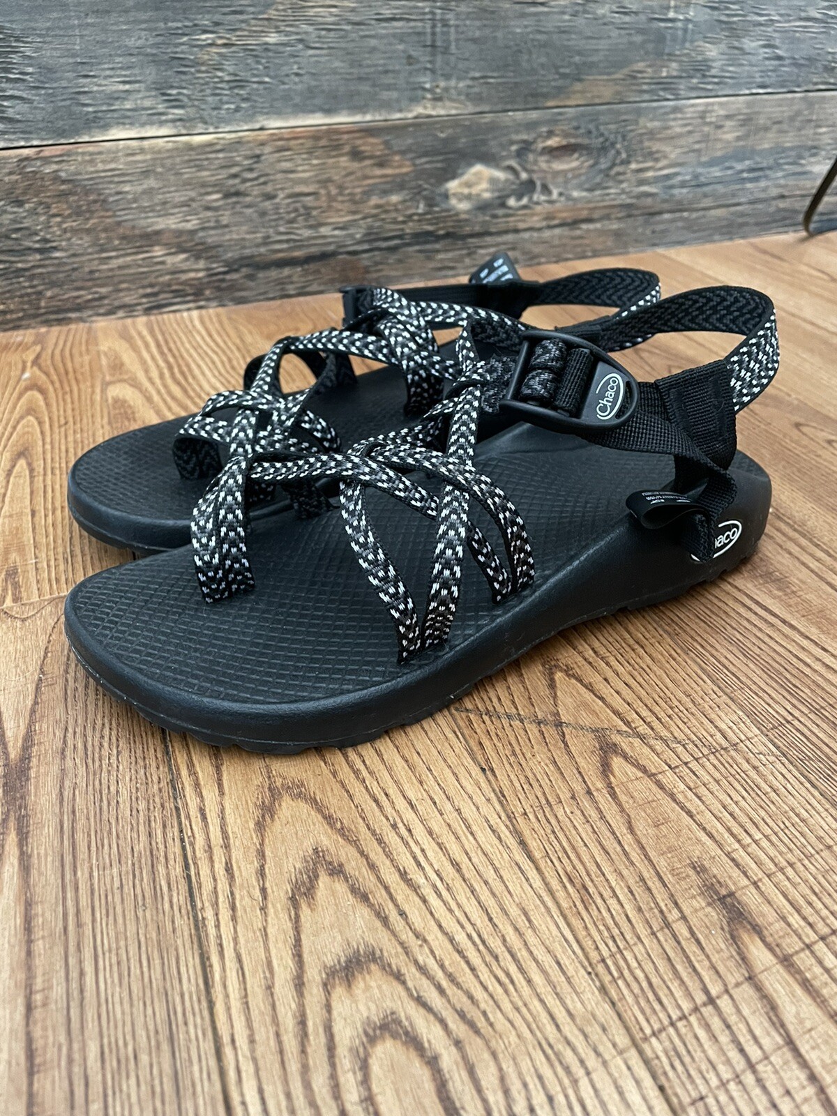 boost black chacos