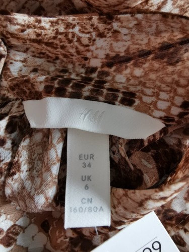 H&M size 6 brown snakeskin print long sleeved chifon top, gathered at neck - Picture 6 of 12