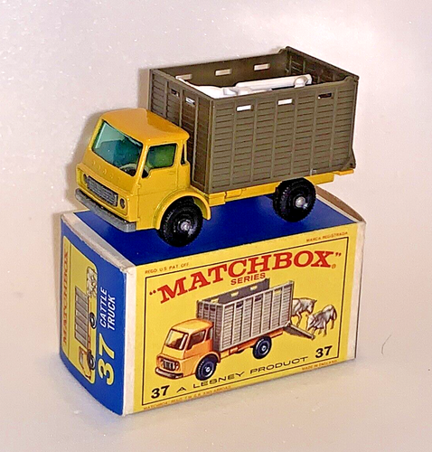 VINTAGE MATCHBOX LESNEY NO # 37 CATTLE TRUCK MINT WITH BOX