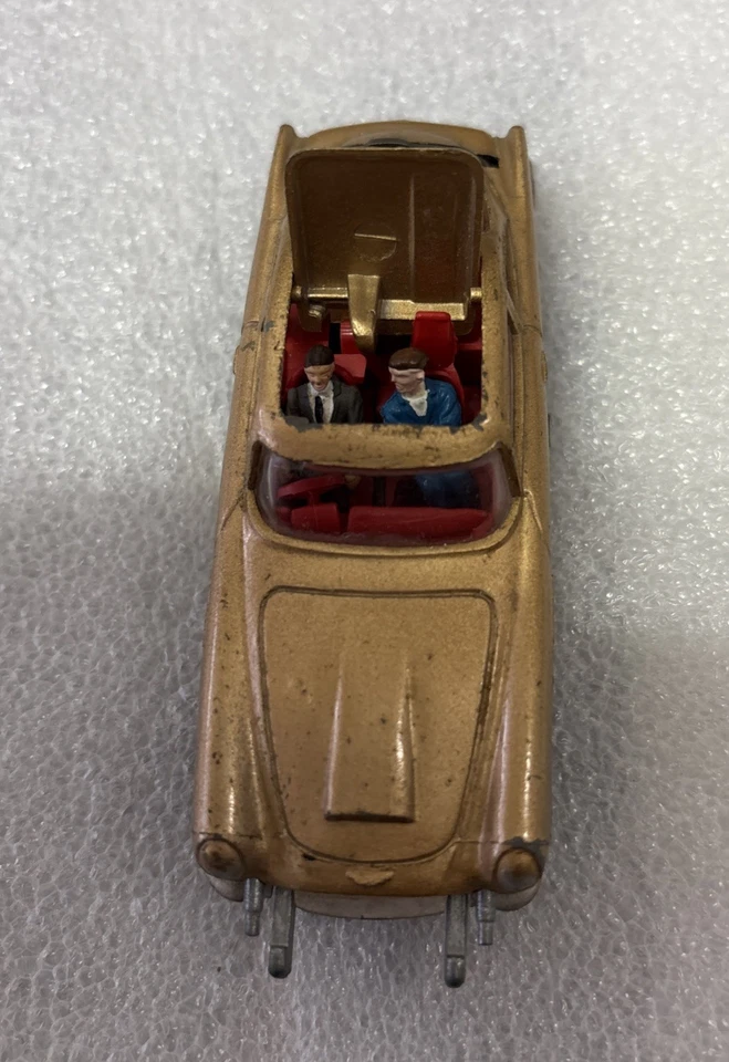 CORGI TOYS ASTON MARTIN DB5 JAMES BOND 007 ANNI 60 - Immagine 3 di 4