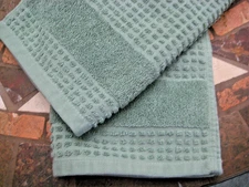 MARTEX 2 Soft Hand Towels SAGE 16" X 28" Cobblestone Design Well Made BRAND NEW