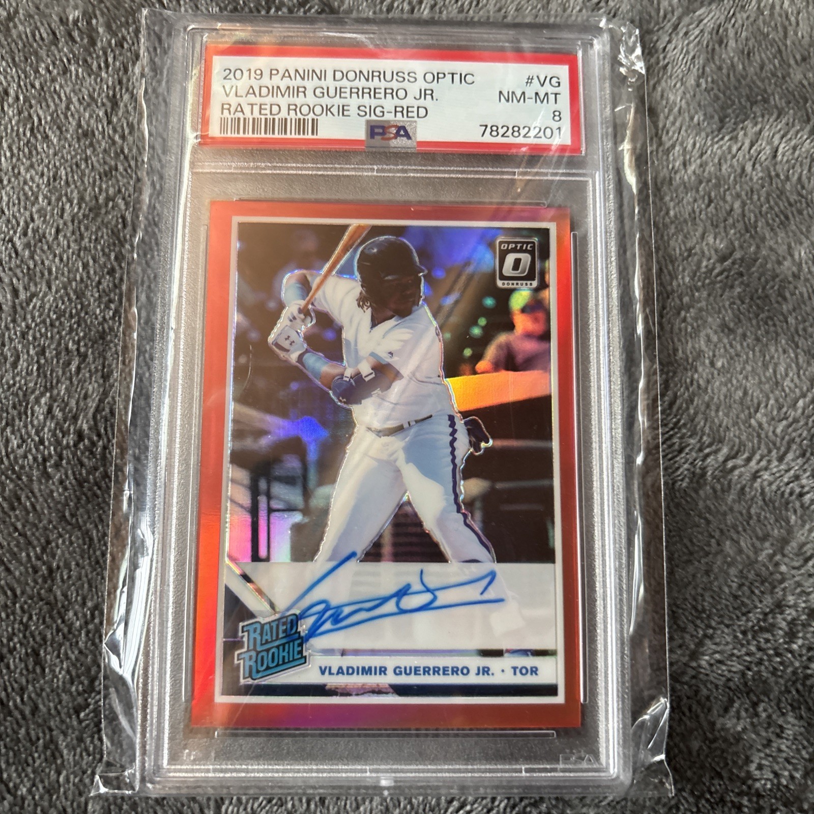 VLADIMIR GUERRERO JR. 2019 OPTIC RATED ROOKIE RED AUTO AUTOGRAPH #/50 PSA 8