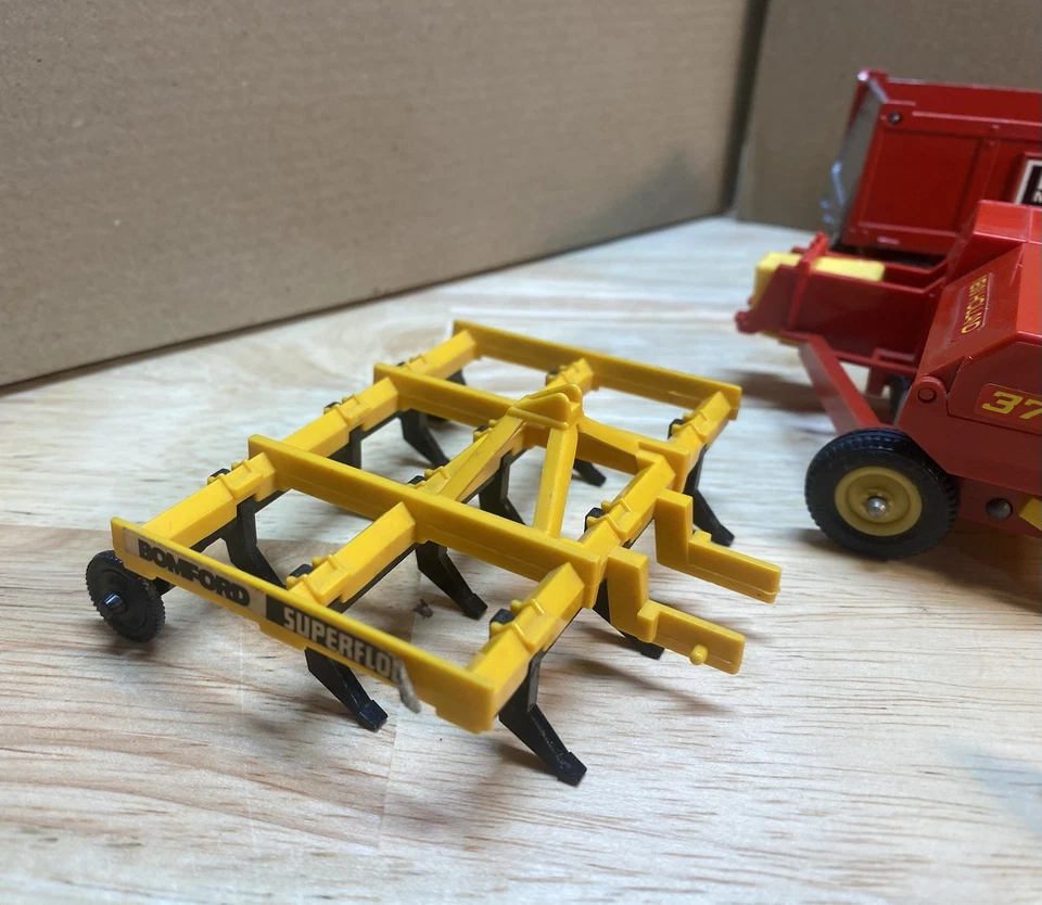 Massey Ferguson 595 Tractor MF Trailer, New Holland Baler, Ford Plow, Cultivator - Image 3 of 4