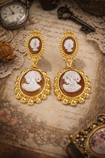 Vintage Victorian Style Cameo Dangle Earrings Gold Tone Brown White Portrait