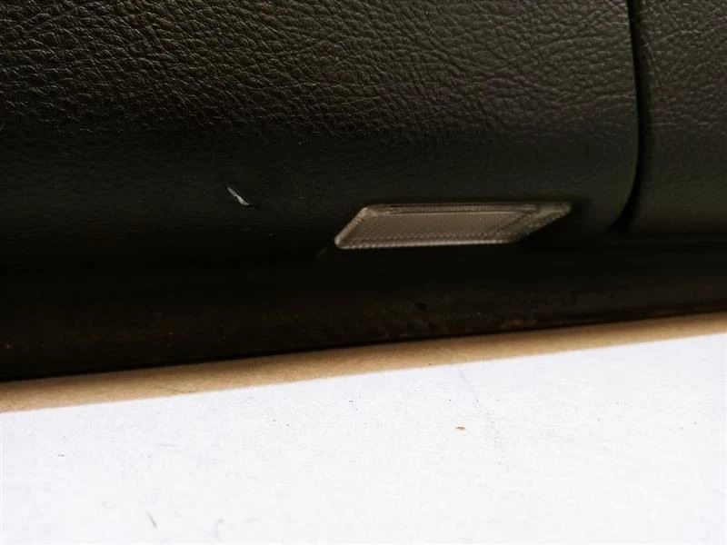 2009 2010 2011 2012 HYUNDAI GENESIS Sedan PASSENGER FRONT DOOR PANEL OEM  Foto 4 de 4