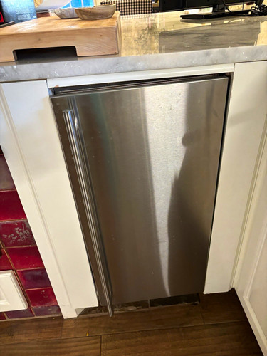 GE Appliances UNC15NJBII Undercounter Nugget Ice Maker SS, Air Cooled
