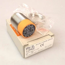 ifm efector inductive proximity switch II5430 IIB3015-BPKG/US-100-DPS original packaging