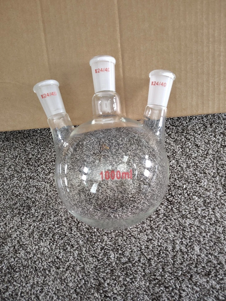 Essential Oil Glass Chemware Distillation Apperatis - Image 3 of 4