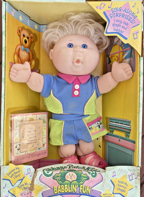 Vintage Cabbage Patch Kids Babblin' Fun Doll - Mary Tuffy  READ