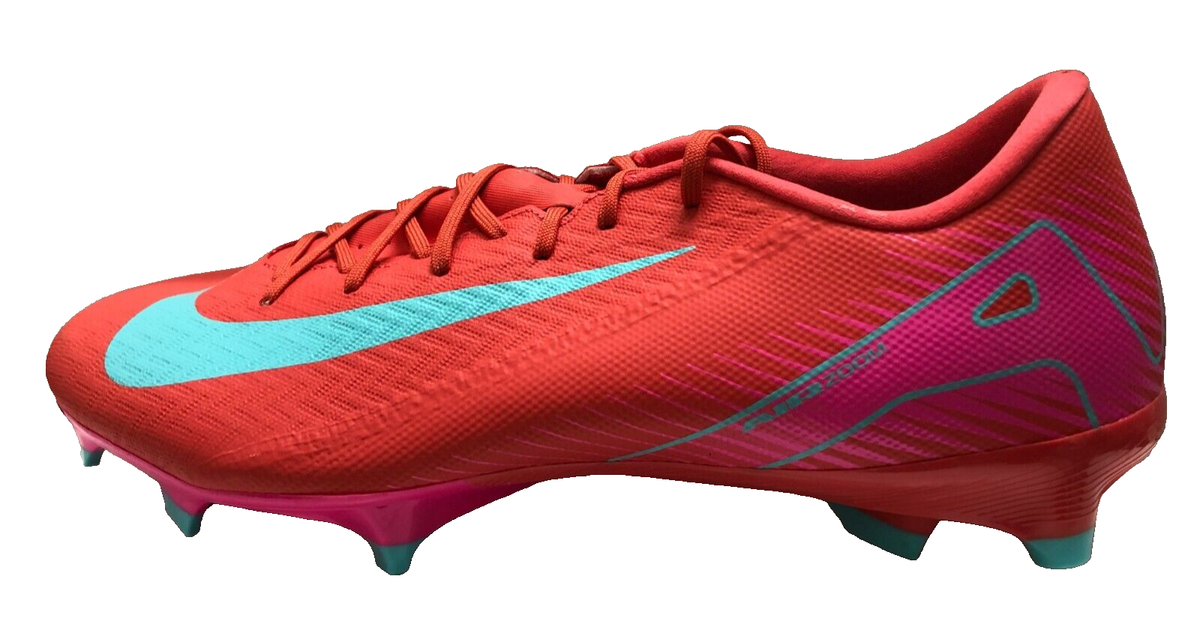nike maroon boots