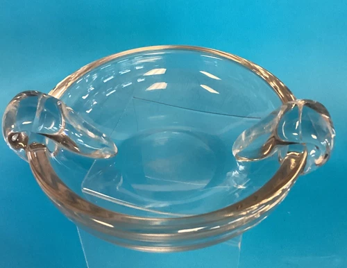 VINTAGE STEUBEN CRYSTAL ASHTRAY WITH DOUBLE ROUNDED HANDLES