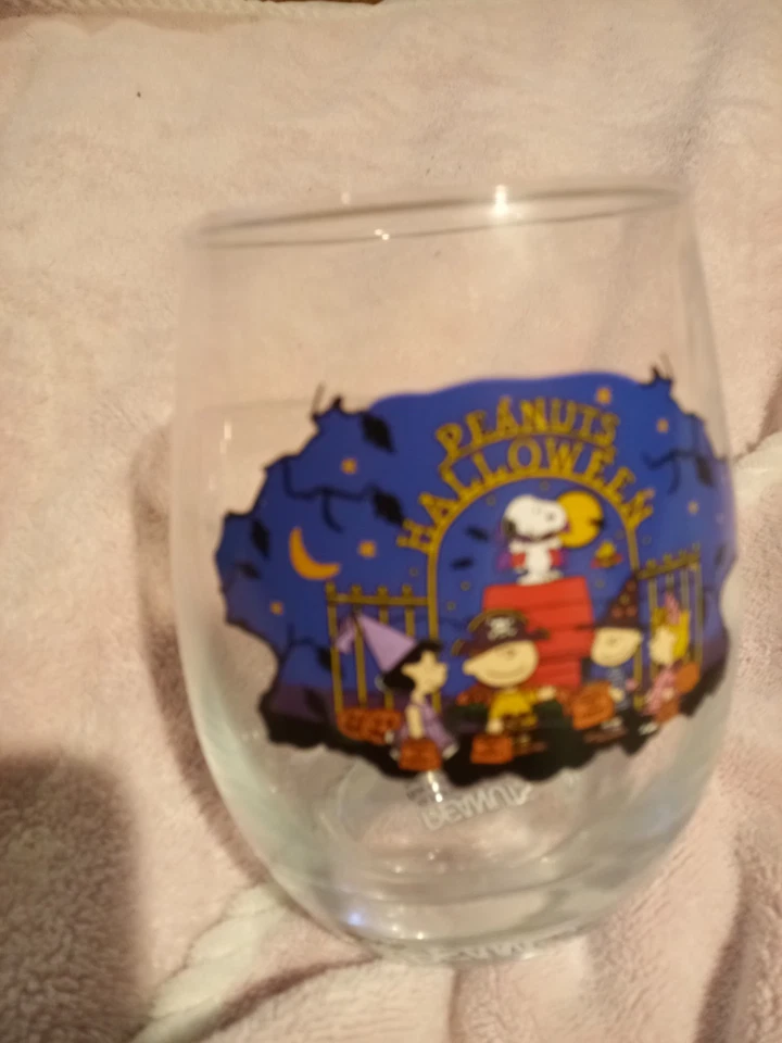 Snoopy Peanuts Holiday Halloween Party Disney 1 Glass - Image 3 of 4