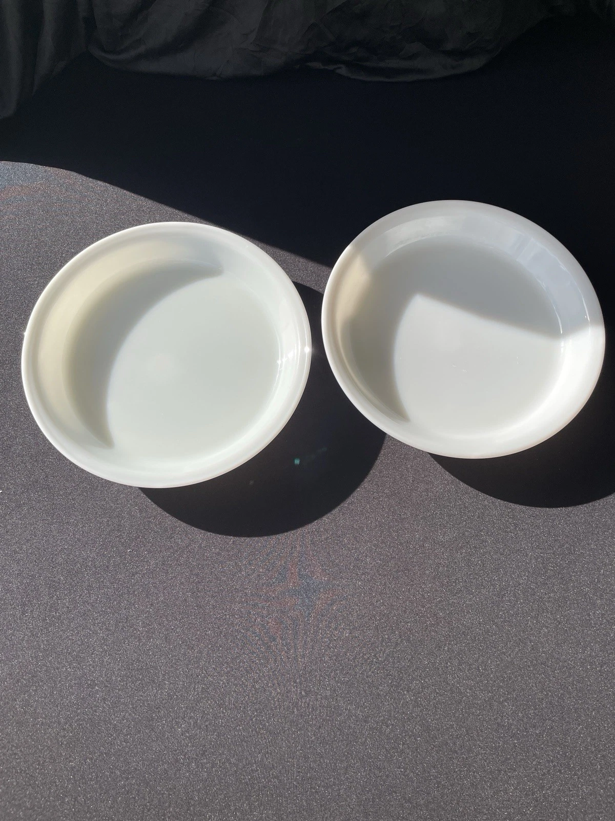 Pyrex White Opal Pie Plate #209 9 Inch Baking Dish Microwave & Oven Milk Glass